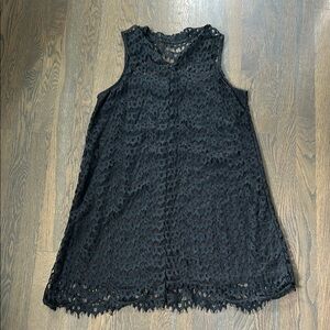 Chic Black Lace Sleeveless Dress